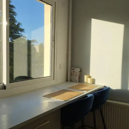 Apartment Bright 34 M Ideal For Two Near Nantes Orvault